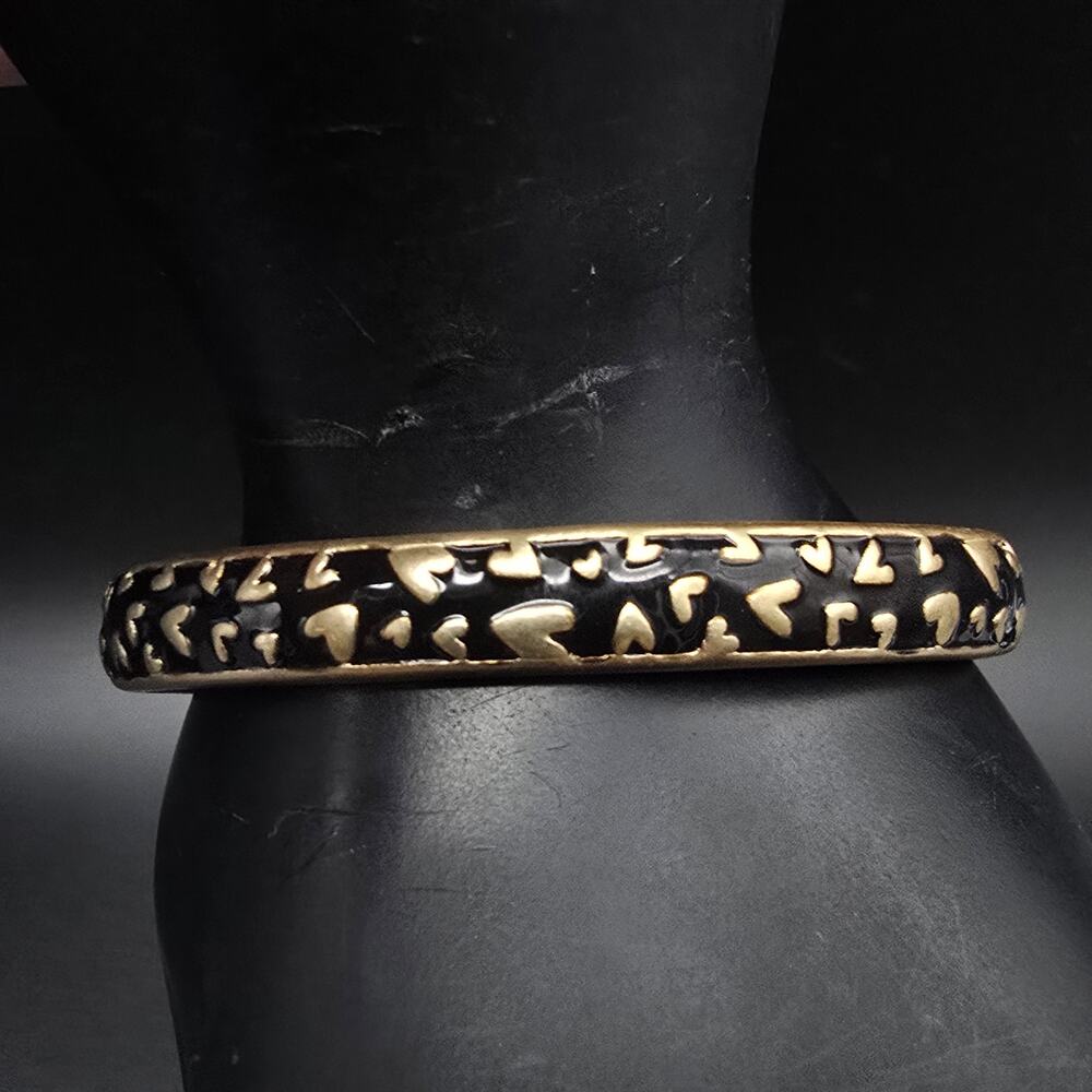 Black Enamel Heart Cuff Bracelet Gold Tone 2000s